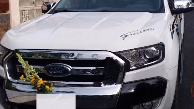 Ôtô bán tải bị cảnh sát tạm giữ (ảnh: Công an Đồng Tháp)