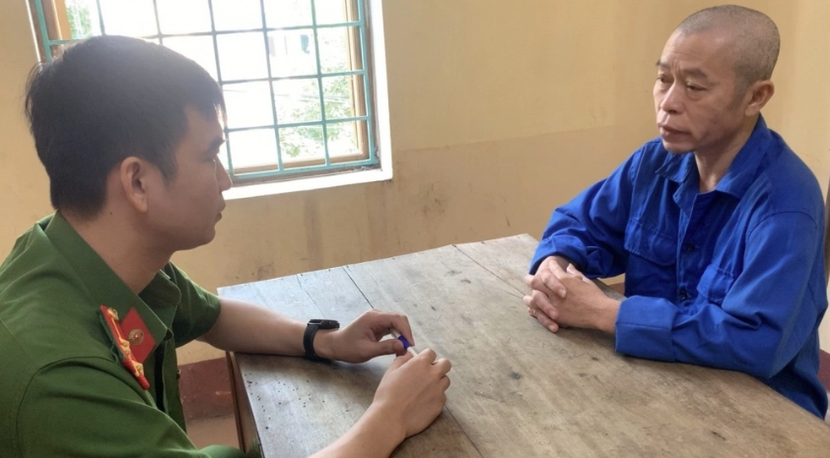 Đào Văn Tuấn tại cơ quan công an