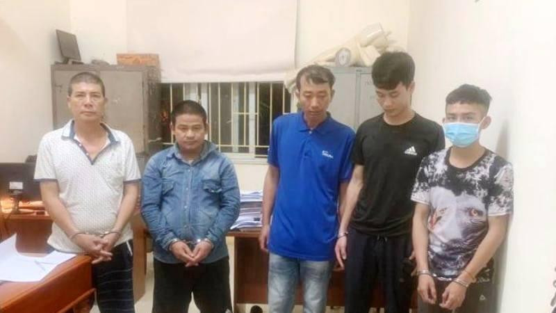 Nhóm đối tượng tại cơ quan công an Nhóm đối tượng tại cơ quan công an