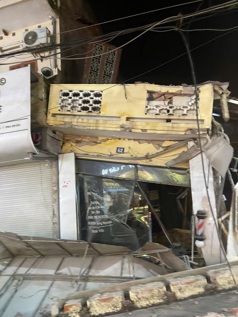 Hiện trường nhà 62 Quang Trung bị sập