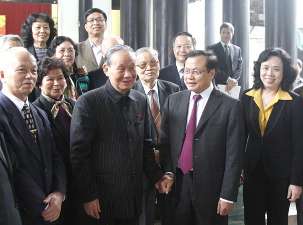 Bí thư Thành ủy Hà Nội chúc Tết CLB Thăng Long ảnh 1