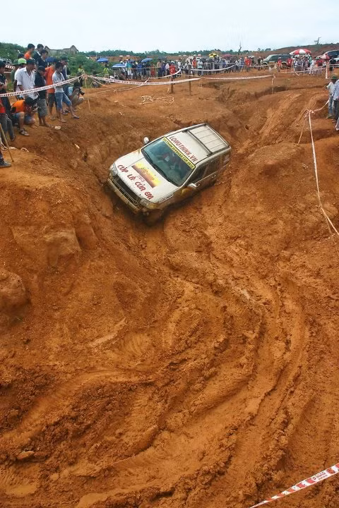 Những hình ảnh thú vị tại Vietnam Offroad Cup 2012 ảnh 12