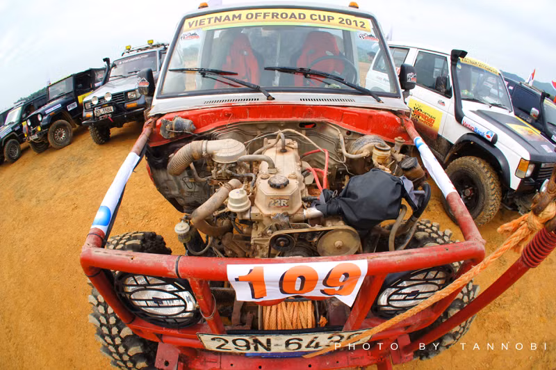 Những hình ảnh thú vị tại Vietnam Offroad Cup 2012 ảnh 4