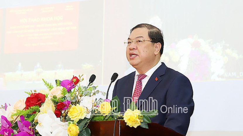 Đồng chí Phạm Gia Túc, Ủy viên BCH Trung ương Đảng, Bí thư Tỉnh ủy phát biểu chào mừng hội thảo. Đồng chí Phạm Gia Túc, Ủy viên BCH Trung ương Đảng, Bí thư Tỉnh ủy phát biểu chào mừng hội thảo.