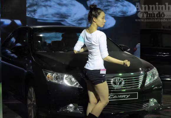 Hé lộ "Át chủ bài" các hãng, tại Vietnam Motor Show 2012 ảnh 9