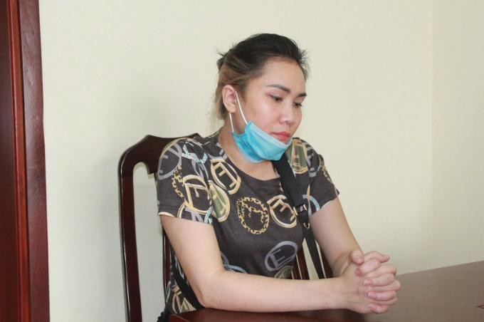 Đặng Kim Oanh tại cơ quan công an Đặng Kim Oanh tại cơ quan công an