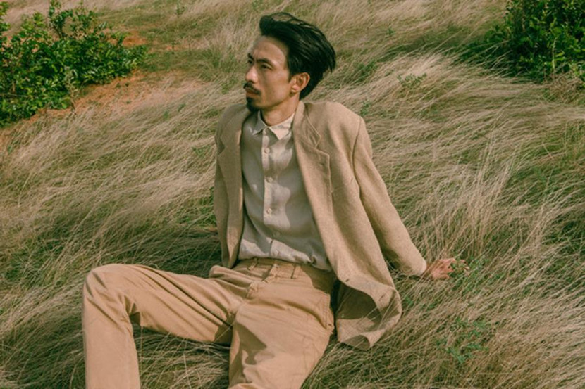 Sau khi ra mắt, MV "Trốn tìm" của Đen Vâu và MTV Band tính đến ngày 17-5 đã thu hút được hơn 13 triệu lượt xem. Bên cạnh lời ca đậm ý nghĩa về tình yêu và cuộc đời cùng phần giai điệu mang màu sắc hoài niệm thì bối cảnh của MV cũng là điểm được không ít người xem chú ý