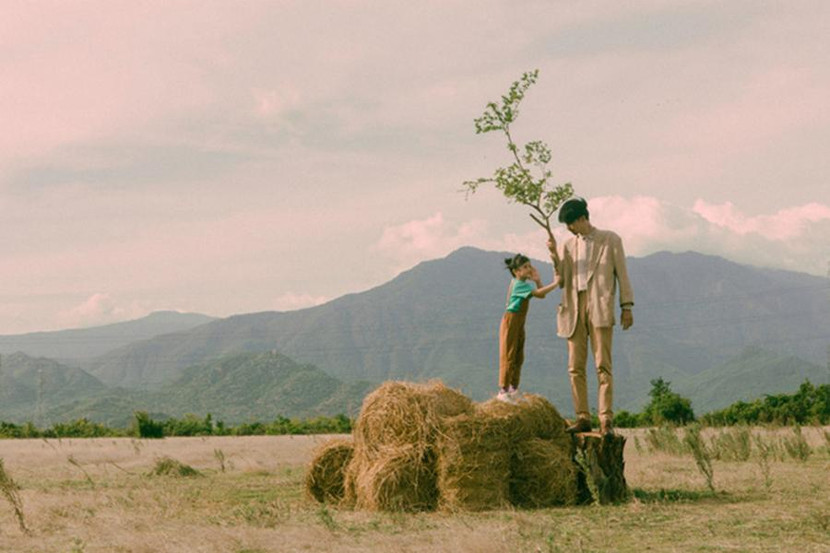 Dù chỉ là một bãi đất trống nhưng không thể phủ nhận rằng nơi này có thể tạo nên những thước phim, những tấm hình cực nên thơ