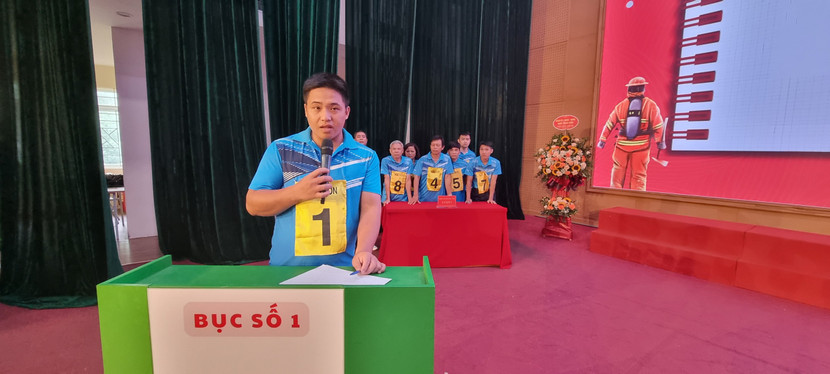 Các đội tham gia thi với tinh thần tập trung, nỗ lực hết mình