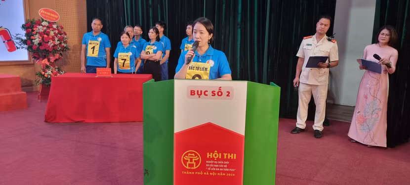 Tham gia hội thi gồm 30 tổ liên gia xuất sắc của 30 quận, huyện, thị xã