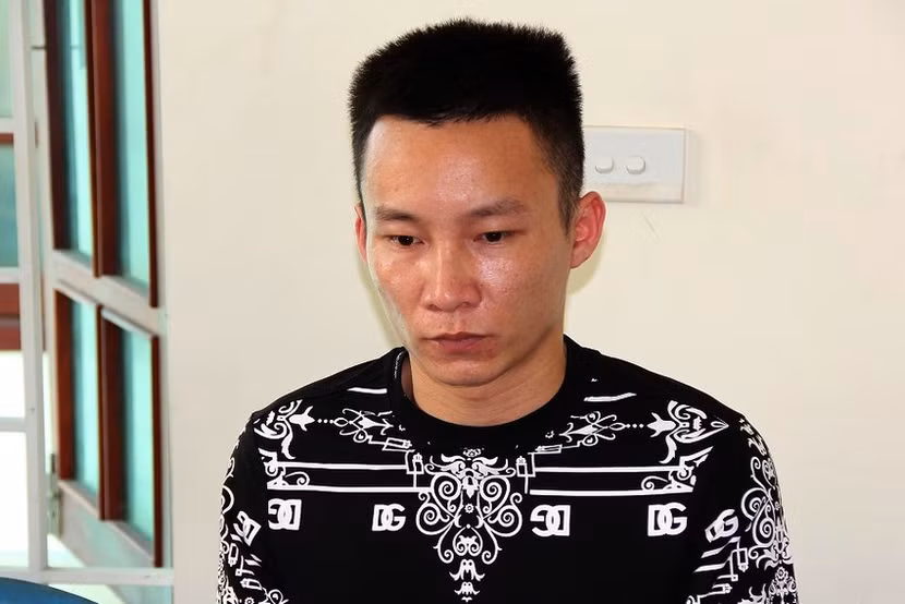 Lê Bảo Tín tại cơ quan công an Lê Bảo Tín tại cơ quan công an