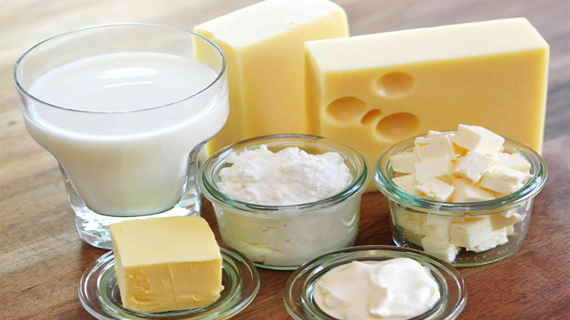 Bơ, sữa và phô-mai là dòng thực phẩm nhiều người lầm tưởng nhất về tác dụng đối với người cảm cúm