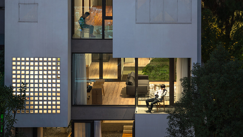 Tìm nơi cáo ráo, kiên cố, tránh nơi gần chân núi và có nhiều đất đá để hạn chế sạt lở đất Tìm nơi cáo ráo, kiên cố, tránh nơi gần chân núi và có nhiều đất đá để hạn chế sạt lở đất