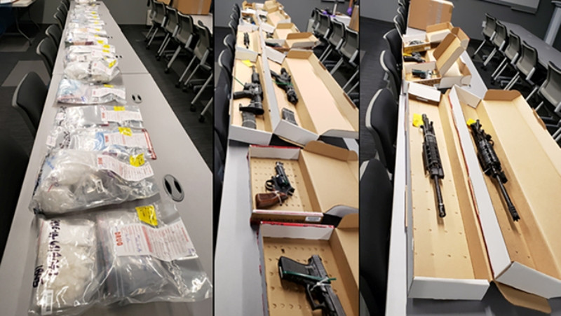 Một phần tang vật thu được sau đợt truy quét của FBI