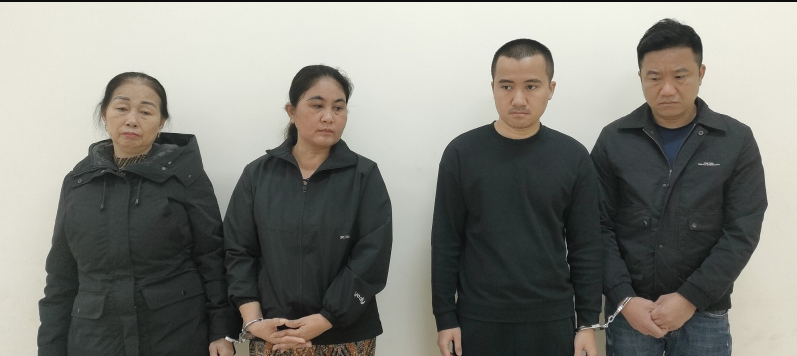 Nhóm đối tượng tại cơ quan công an Nhóm đối tượng tại cơ quan công an