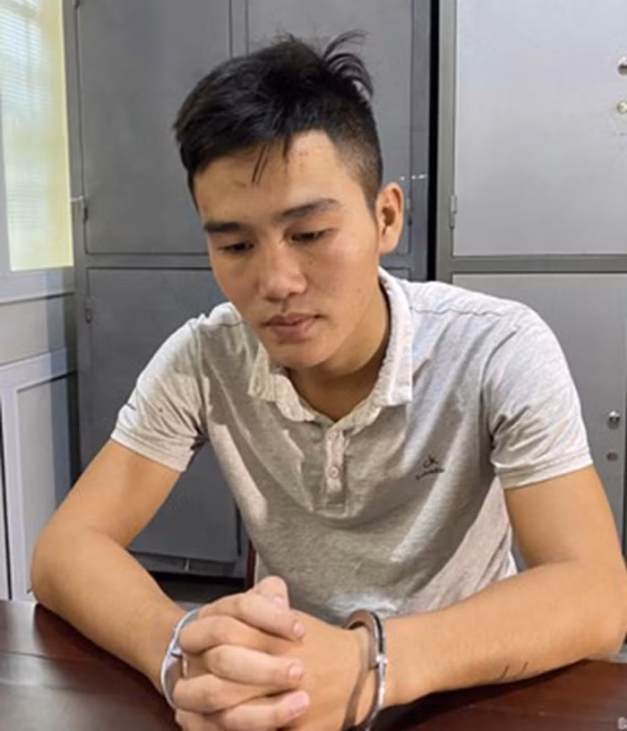 Trần Công Anh tại cơ quan công an