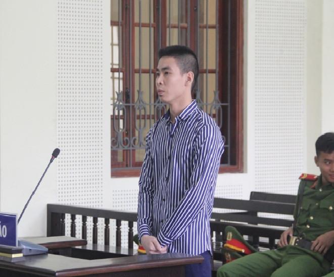 Nguyễn Văn Phi trong phiên xét xử Nguyễn Văn Phi trong phiên xét xử