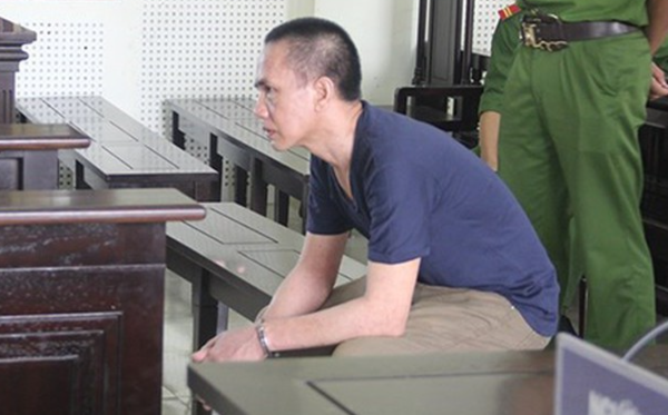 Nguyễn Đình Tương trong phiên tòa phúc thẩm Nguyễn Đình Tương trong phiên tòa phúc thẩm