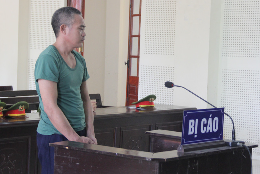 Dương Văn Chương trong phiên xét xử