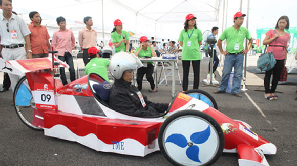 Một lít xăng, chạy từ Hà Nội vào Hà Tĩnh ảnh 10