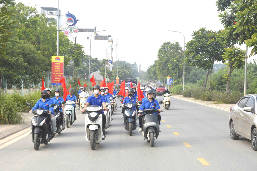 Các lực lượng phường Long Biên ra quân Các lực lượng phường Long Biên ra quân