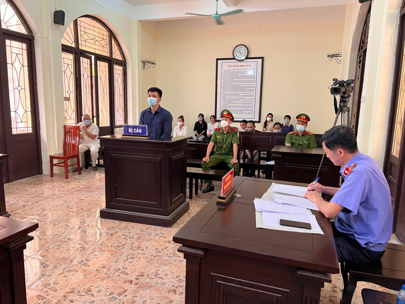 Các phiên tòa của Tòa án nhân dân huyện Thạch Thất đều lồng ghép xét xử với tuyên truyền tác hại của ma túy