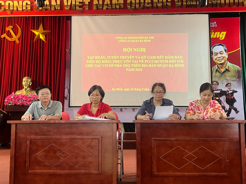 Chủ các cơ sở nhà trọ trên địa bàn quận Ba Đình ký cam kết khắc phục tồn tại về PCCC Chủ các cơ sở nhà trọ trên địa bàn quận Ba Đình ký cam kết khắc phục tồn tại về PCCC