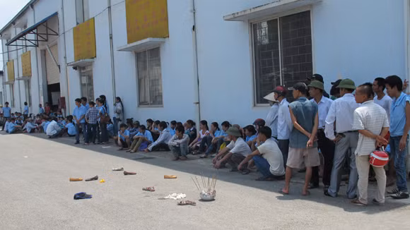 Đình công, nữ công nhân bị bảo vệ tông chết thảm ảnh 5