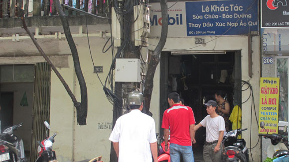 “Sưa tặc” tiếp tục lộng hành trong mưa bão ảnh 4