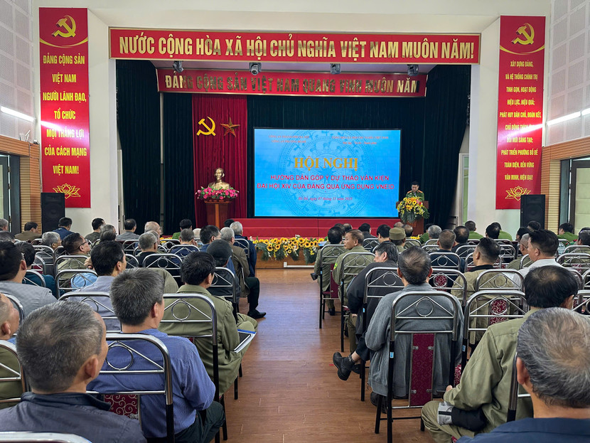 Hội nghị hướng dẫn góp ý Dự thảo văn kiện Đại hội XIV của Đảng do Công an phường Bồ Đề triển khai