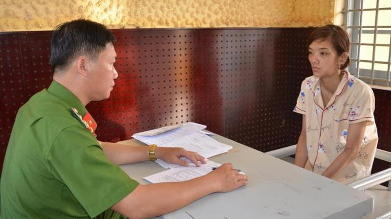 Nghi phạm Đỗ Thị Yến Nhi tại cơ quan công an (Ảnh: Công an Bến Tre) Nghi phạm Đỗ Thị Yến Nhi tại cơ quan công an (Ảnh: Công an Bến Tre)