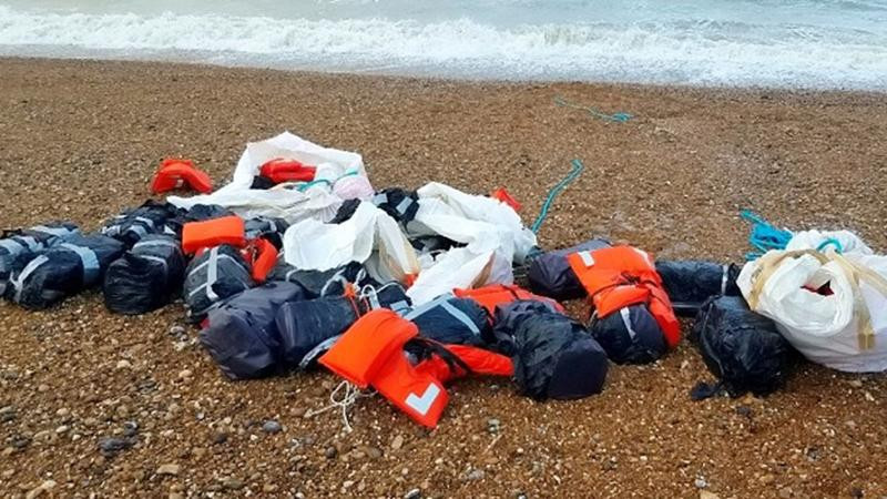 Lượng ma túy được tìm thấy trên bãi biển ở Tonga (Ảnh: AFP)