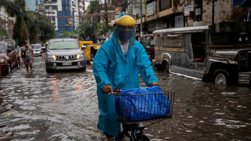 Philippines phong tỏa thủ đô Manila trong 2 tuần (Ảnh: Reuters) Philippines phong tỏa thủ đô Manila trong 2 tuần (Ảnh: Reuters)
