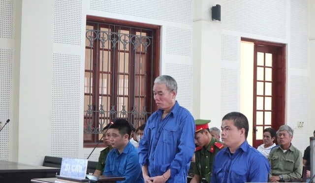 Vi Văn Đoàn trong phiên xét xử