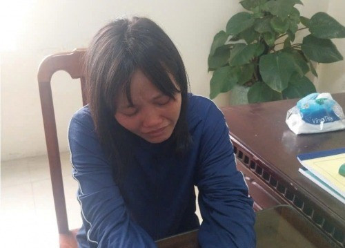 Nguyễn Thùy Linh tại cơ quan công an