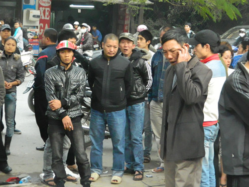 Kéo cáp thông tin, không may bị điên giật chết ảnh 1