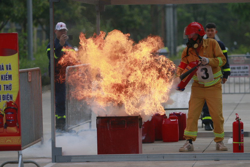 Tăng cường công tác thường trực chiến đấu của các tổ liên gia an toàn PCCC, Điểm chữa cháy công cộng là một giải pháp hữu hiệu Tăng cường công tác thường trực chiến đấu của các tổ liên gia an toàn PCCC, Điểm chữa cháy công cộng là một giải pháp hữu hiệu