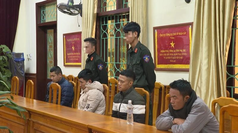 Nhóm đối tượng bị bắt giữ (Ảnh: Công an cung cấp)