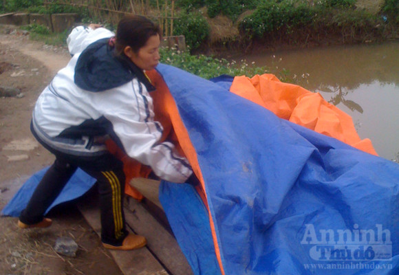 Xem cảnh sống khổ của vợ Đoàn Văn Vươn ảnh 9 Xem cảnh sống khổ của vợ Đoàn Văn Vươn ảnh 9