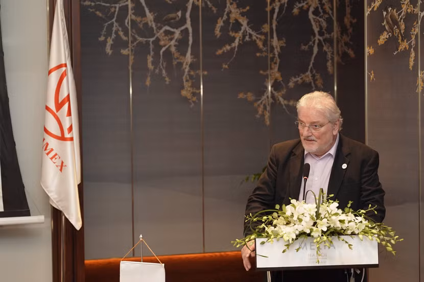 Giáo sư Richard P. Baum, Chủ tịch Học viện Trung tâm Ung thư chính xác quốc tế (ICPO), thành viên Hội đồng của ICPO, Chủ tịch Ủy ban khoa học ICPO