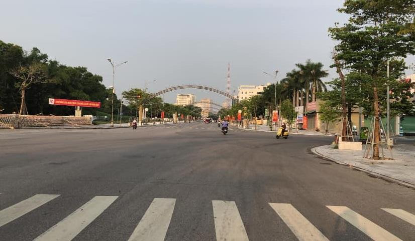 UBND TP. Vinh khuyến khích người dân tố giác các hành vi vi phạm phòng chống dịch Covid-19