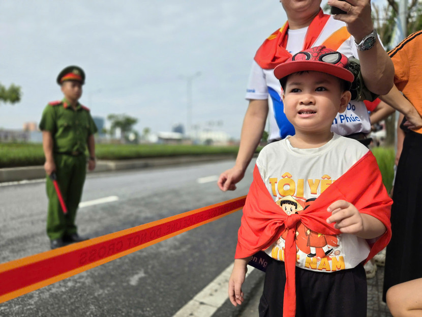 Đằng sau sự hân hoan của người dân là sự hy sinh, cống hiến của các chiến sỹ công an bảo vệ lễ diễu binh lịch sử A80