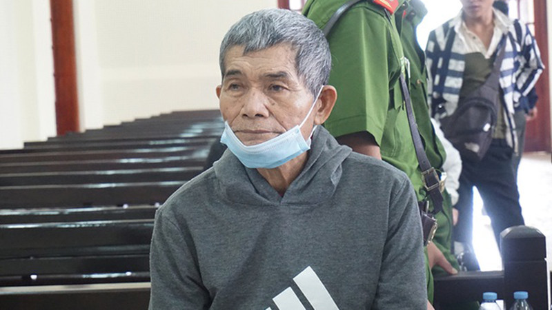 Bị cáo Nguyễn Phi Hùng (Ảnh: Dân trí) Bị cáo Nguyễn Phi Hùng (Ảnh: Dân trí)