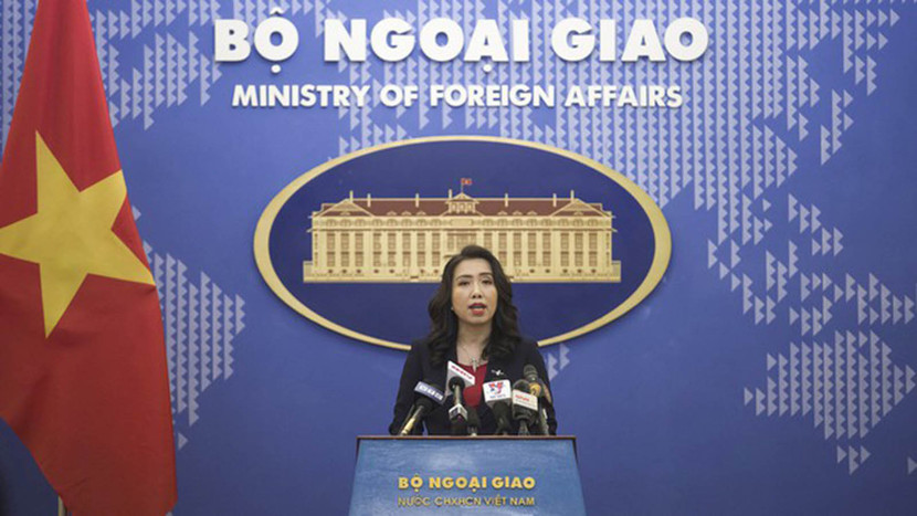 Bà Lê Thị Thu Hằng trong cuộc họp báo chiều 19-11. Ảnh Thanh niên