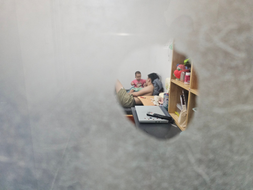 Đằng sau tấm biển "dừng hoạt động" là hộ gia đình đang thuê ở Đằng sau tấm biển "dừng hoạt động" là hộ gia đình đang thuê ở