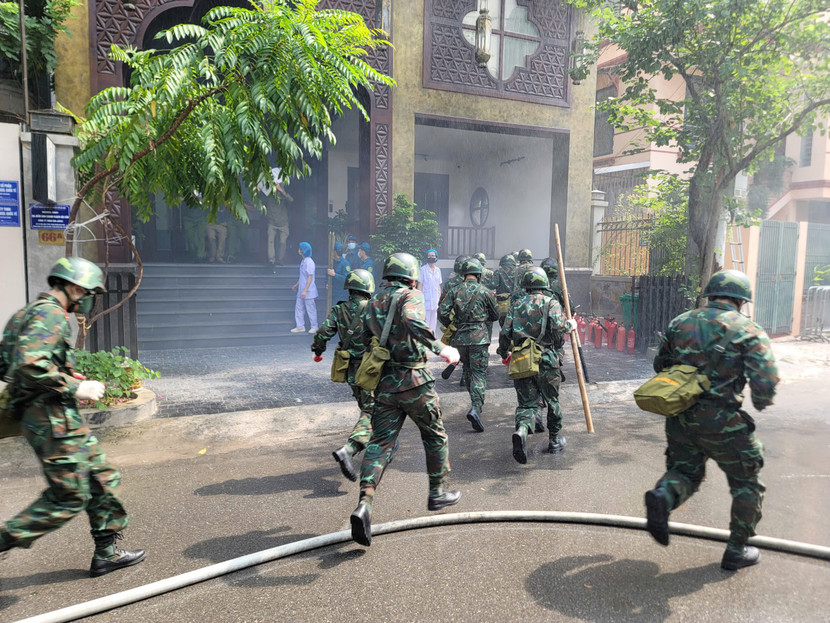 Cuộc diễn tập huy động gần 200 cán bộ chiến sỹ Cuộc diễn tập huy động gần 200 cán bộ chiến sỹ