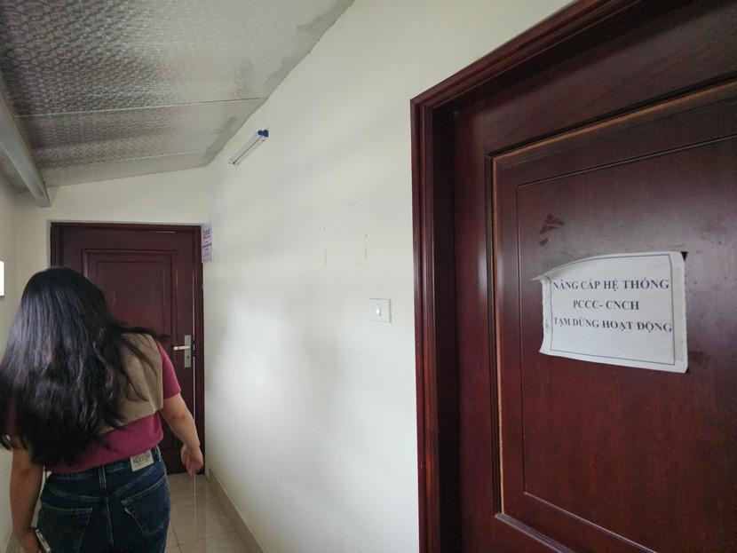 Người dân phường Mễ Trì lo ngại vấn đề an toàn PCCC khi Nhà văn hoá được sử dụng sai mục đích. Người dân phường Mễ Trì lo ngại vấn đề an toàn PCCC khi Nhà văn hoá được sử dụng sai mục đích.