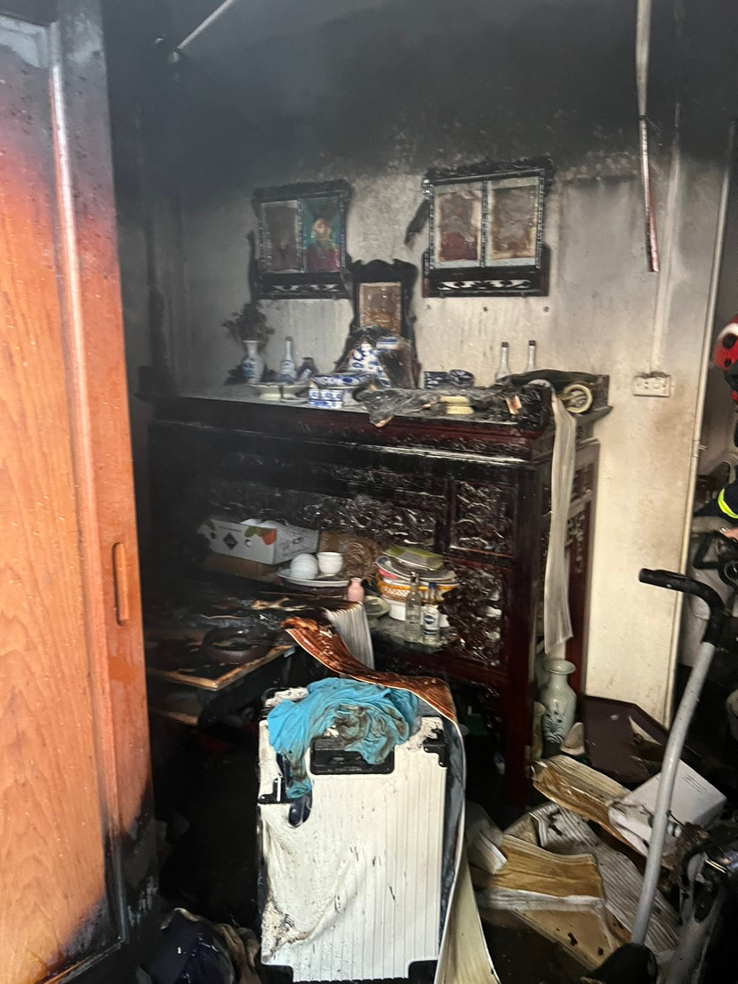 Nguyên nhân cháy do thắp hương Nguyên nhân cháy do thắp hương