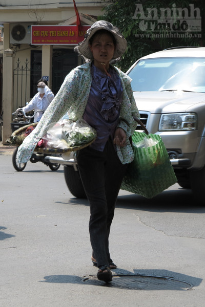 Chùm ảnh: "Nin-ja" trên phố phường Hà Nội ảnh 8