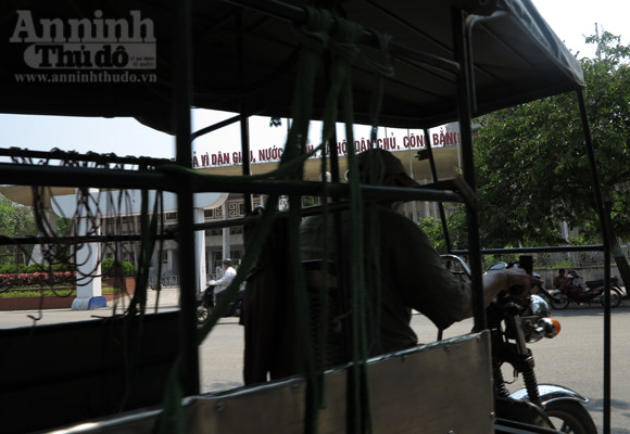 Chùm ảnh: "Nin-ja" trên phố phường Hà Nội ảnh 3 Chùm ảnh: "Nin-ja" trên phố phường Hà Nội ảnh 3